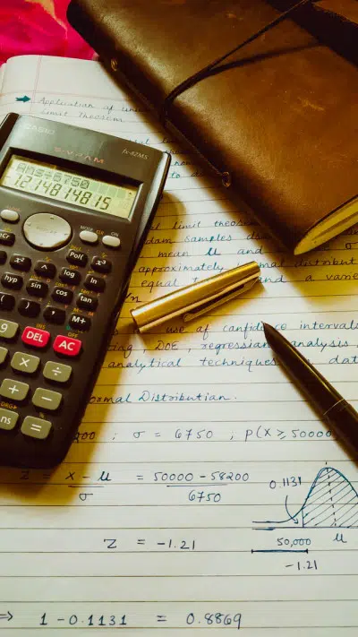Finanzierung und Leasing - Foto von Vishwarajsinh Rana @ Unsplash